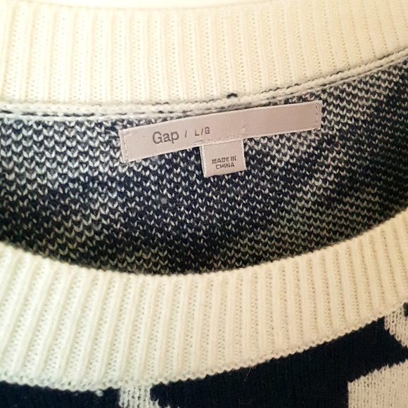 Houndstooth Gap Sweater Size Large - Picture 3 of 7